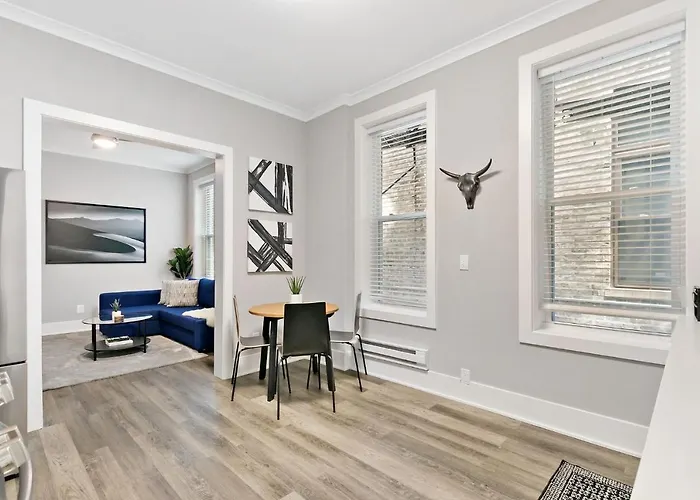Apartment 2br Comfy And Stylish In West Town - Erie 1r Chicago
